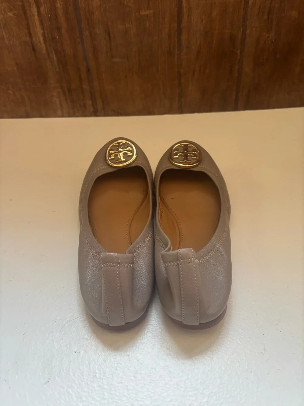 Tory Burch Benton 2 Travel Ballet in French Gray, size 7